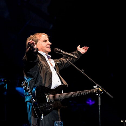 Chris de Burgh today in music history