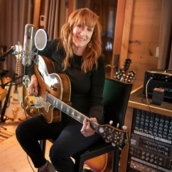 Patti Scialfa today in music history
