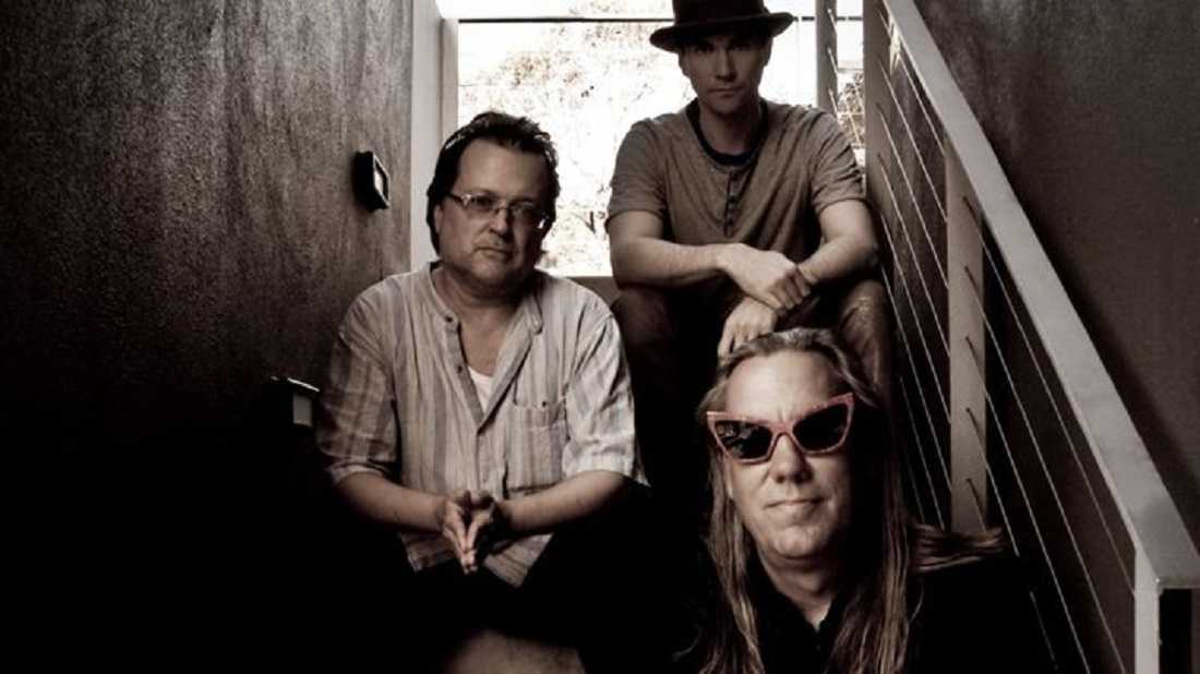 &Omicron;&iota; Violent Femmes &delta;&iota;&alpha;&sigma;&kappa;&epsilon;&upsilon;ά&zeta;&omicron;&upsilon;&nu; &Pi;&upsilon;&xi; &Lambda;&alpha;&xi;