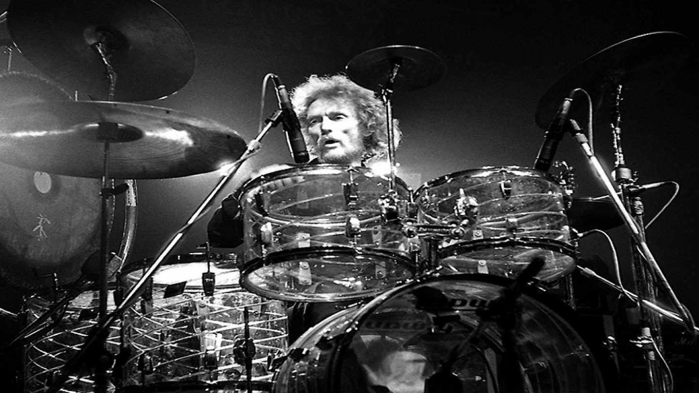 Έ&phi;&upsilon;&gamma;&epsilon; &alpha;&pi;ό &tau;&eta;&nu; &zeta;&omega;ή &omicron; Ginger Baker