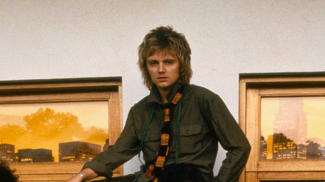 &Omicron; Roger Taylor &alpha;&pi;&alpha;&nu;&tau;ά &sigma;&tau;&iota;&sigmaf; &kappa;&rho;&iota;&tau;&iota;&kappa;έ&sigmaf;