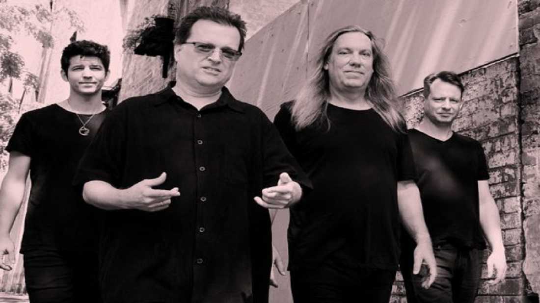 &Nu;έ&omicron; &tau;&rho;&alpha;&gamma;&omicron;ύ&delta;&iota; &alpha;&pi;ό Violent Femmes