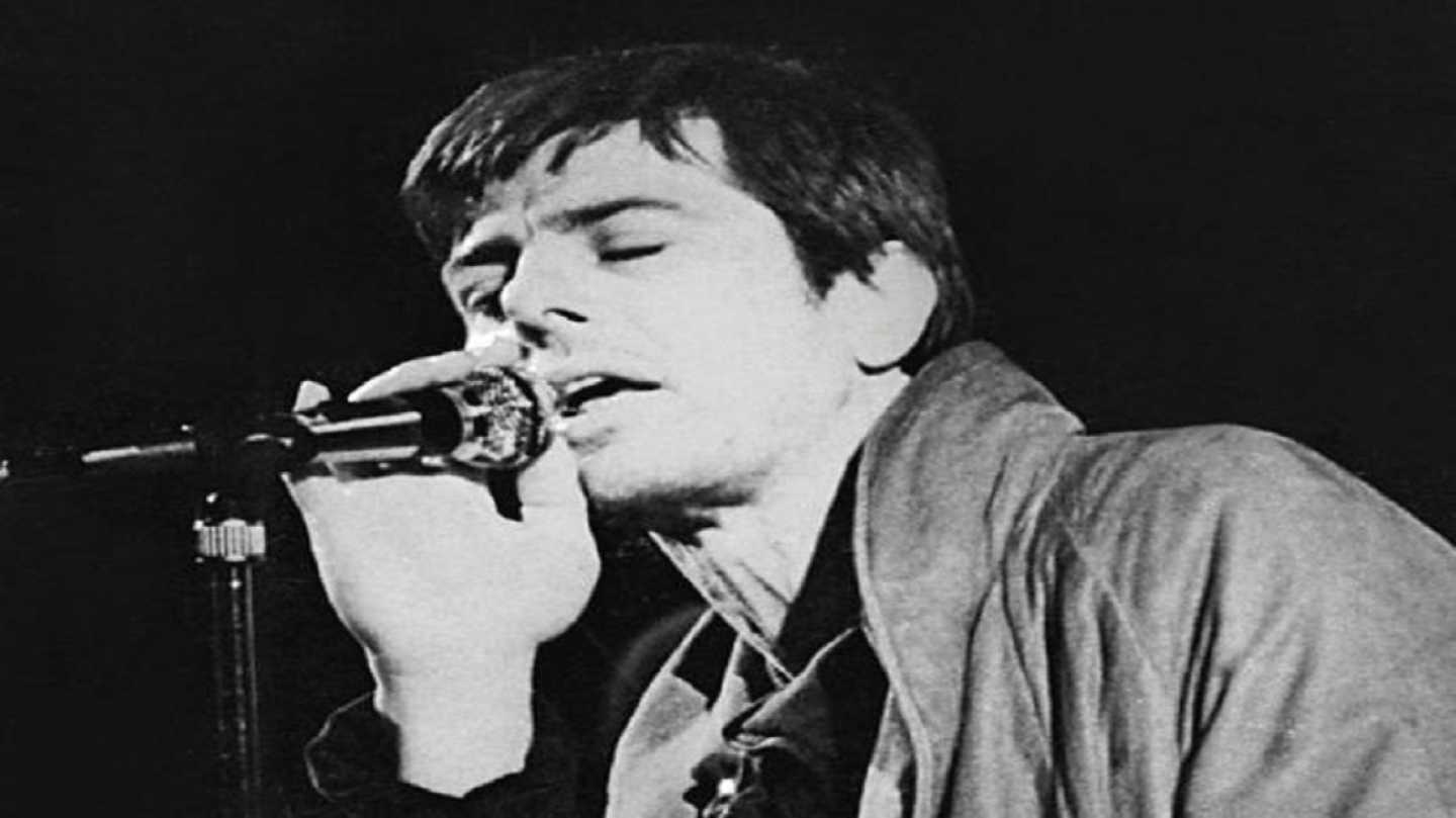 Ή&tau;&alpha;&nu; &omega;&rho;&alpha;ί&omicron;&sigmaf; &omicron; &Mu;&pi;ά&mu;&pi;&eta;&sigmaf; &omicron; &Phi;&lambda;&omicron;&upsilon;...