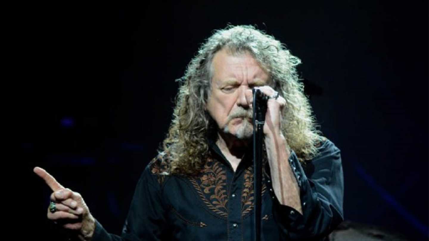 &Omicron; Robert Plant &epsilon;&rho;&mu;&eta;&nu;&epsilon;ύ&epsilon;&iota; &tau;&omicron; "Immigrant Song"