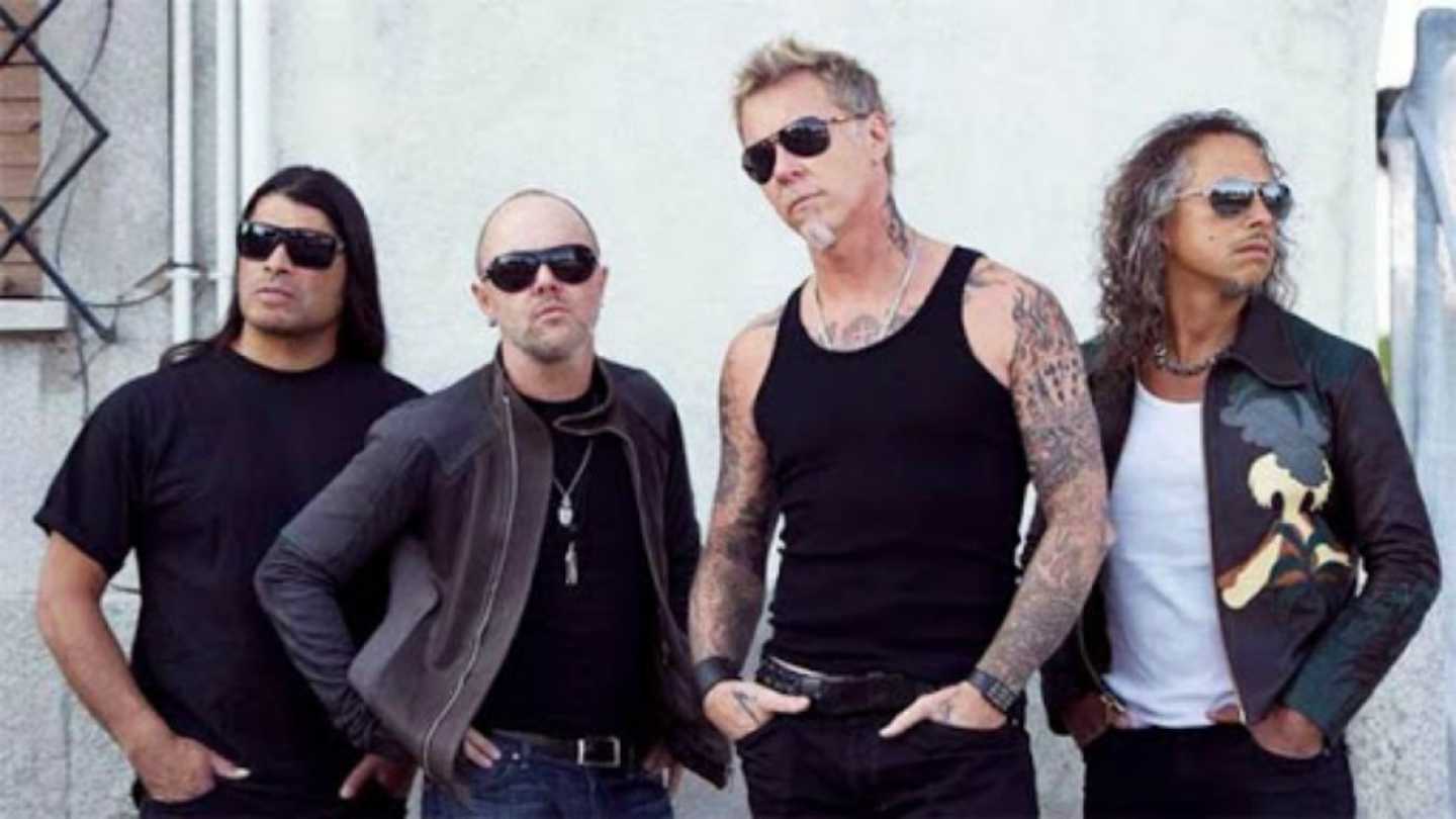 METALLICA: &Delta;&omega;&rho;&epsilon;ά ύ&psi;&omicron;&upsilon;&sigmaf; 350.000 &delta;&omicron;&lambda;&lambda;&alpha;&rho;ί&omega;&nu;