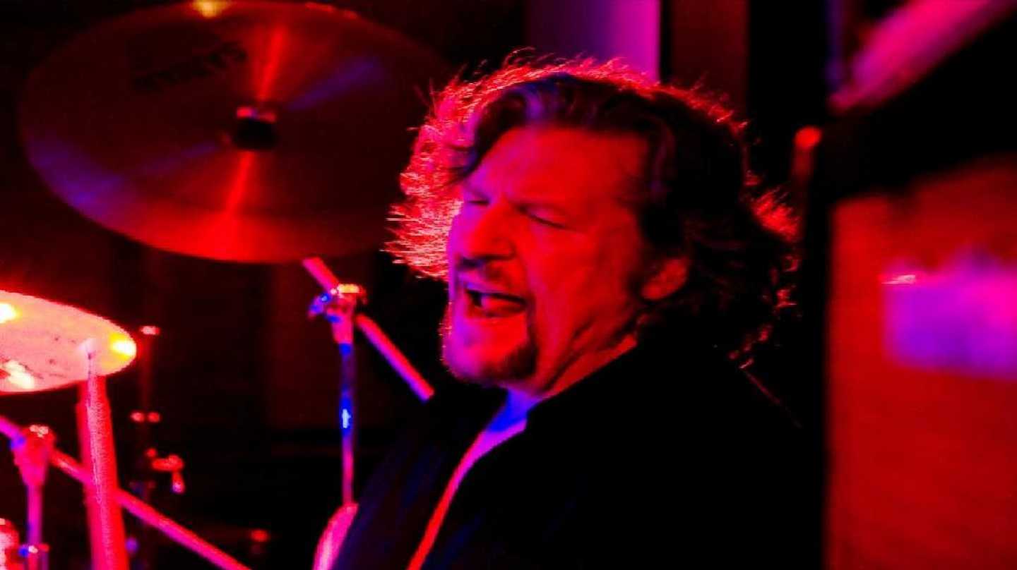 &laquo;Έ&phi;&upsilon;&gamma;&epsilon;&raquo; &omicron; Ted McKenna