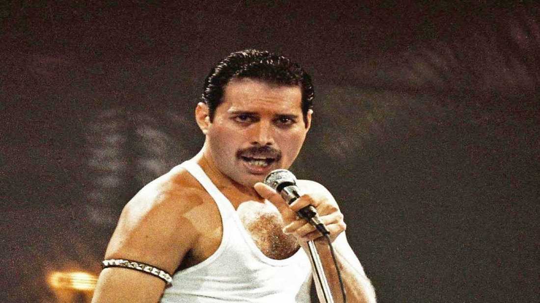 &Epsilon;&pi;έ&tau;&epsilon;&iota;&omicron;&sigmaf; &gamma;έ&nu;&nu;&eta;&sigma;&eta;&sigmaf; &tau;&omicron;&upsilon; Freddie Mercury