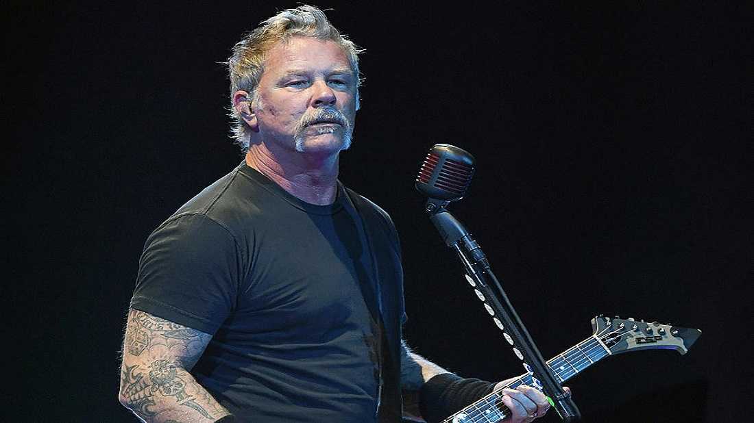 &Omicron; James Hetfield &xi;&alpha;&nu;ά &sigma;&epsilon; &alpha;&pi;&omicron;&tau;&omicron;&xi;ί&nu;&omega;&sigma;&eta;