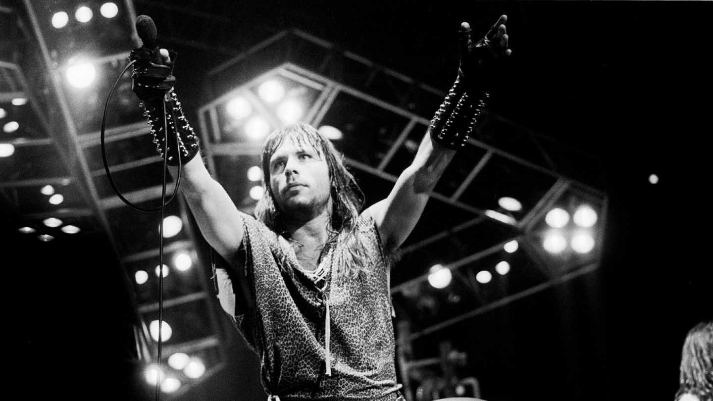 &Omicron; Bruce Dickinson &tau;&omicron;&nu; &Nu;&omicron;έ&mu;&beta;&rho;&iota;&omicron; &sigma;&tau;&eta;&nu; &Alpha;&theta;ή&nu;&alpha;